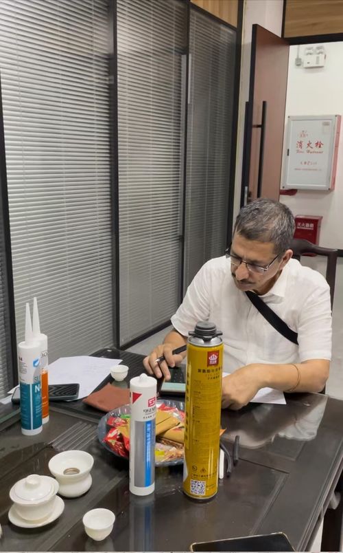 Dernières solutions de l'entreprise Les clients indiens sont les bienvenus pour visiter l'usine et passer des commandes.