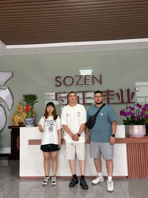 Bienvenue aux partenaires mondiaux : visitez notre base de production et approfondissez la coopération