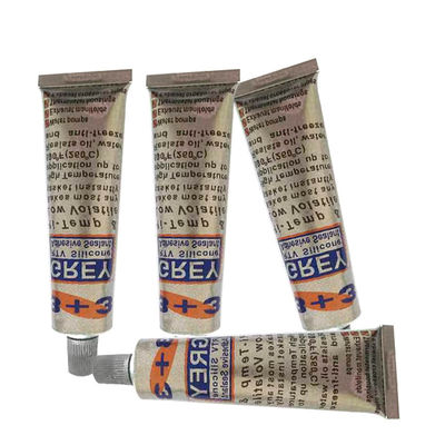 Un bon prix. Adhésif pour pare-brise de véhicule à haute durabilité en gris pour une adhérence durable du pare-brise en ligne